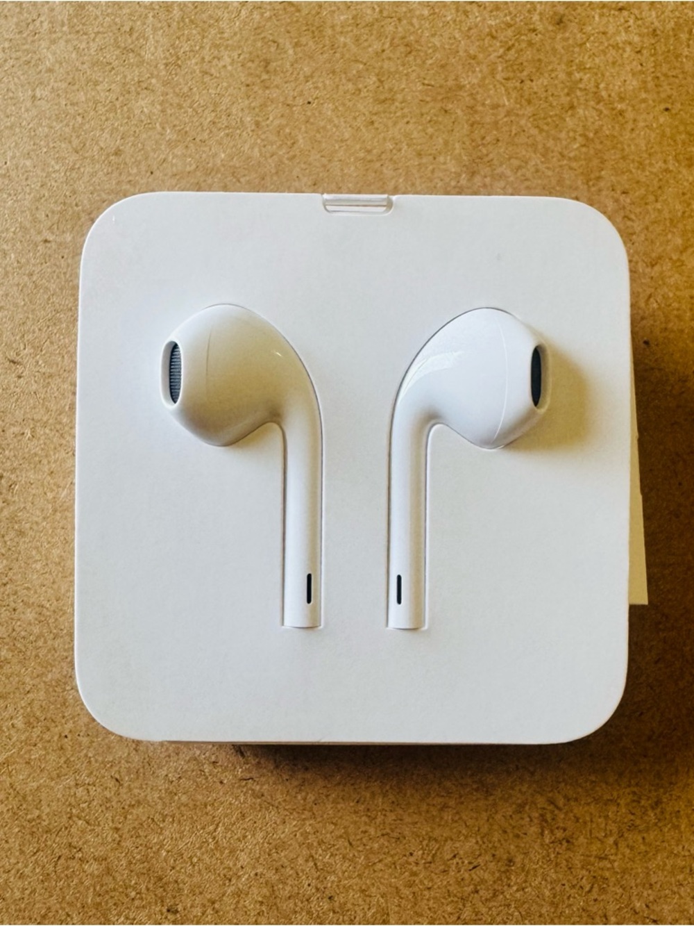 Original New Apple White Wired EarPods Lightning Connector No Box